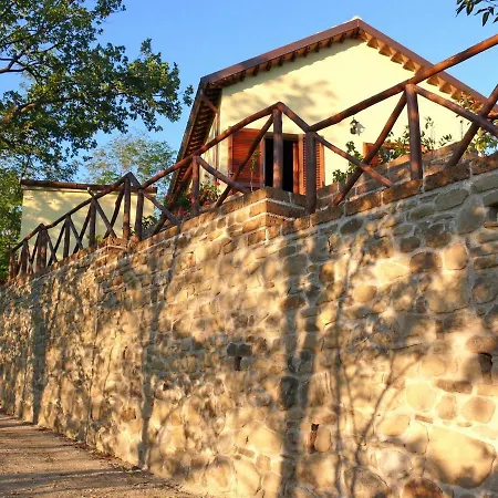 Bed & Breakfast Terra Di Mezzo 3*